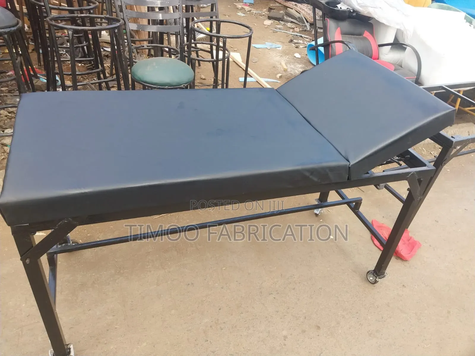 Examination Black Running Bed