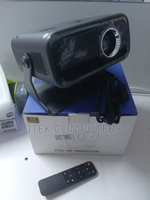 CY900 LED Smart Projector for Romantic Bedroom Movie Dates