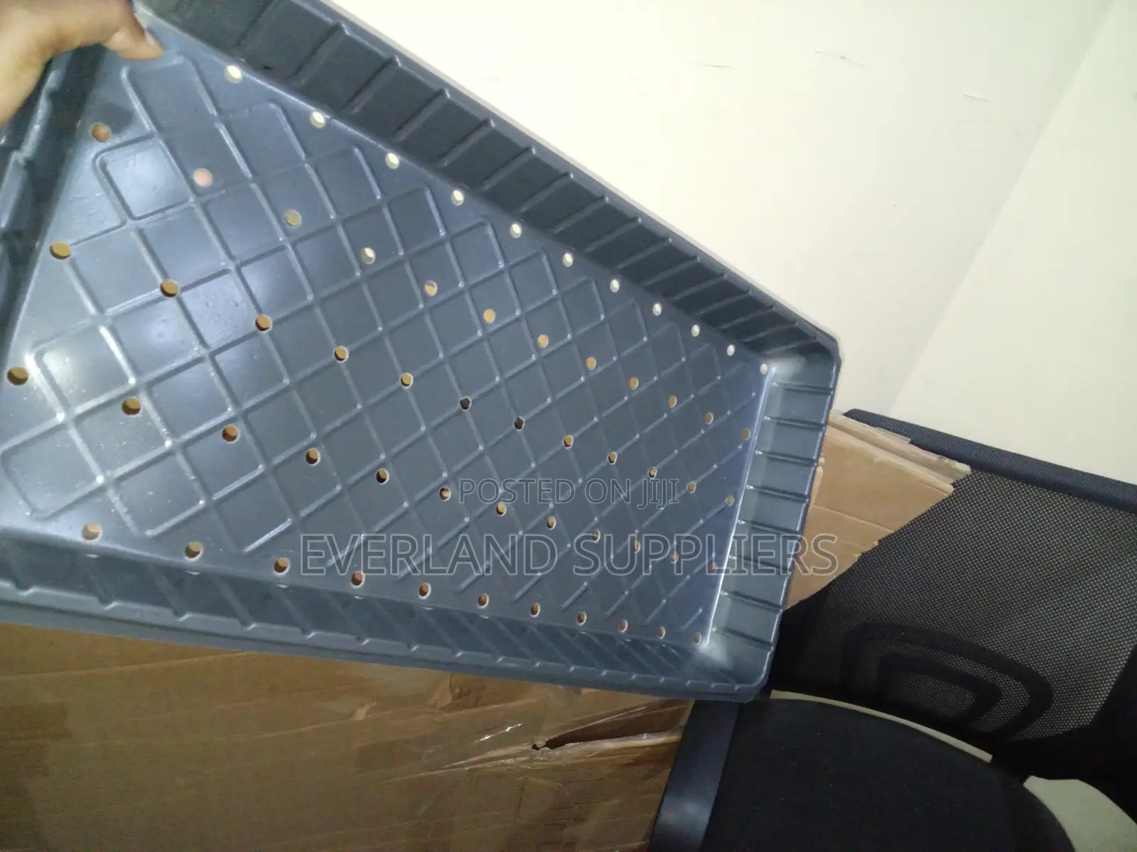 Organized Hydroponic Planting Trays - With Holes