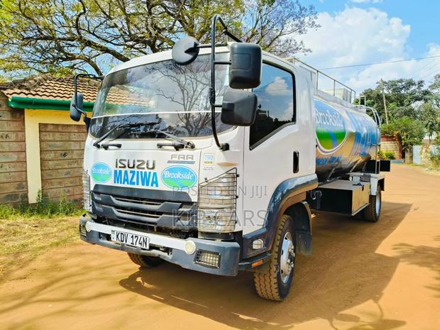 Isuzu FRR Tanker 2026 White
