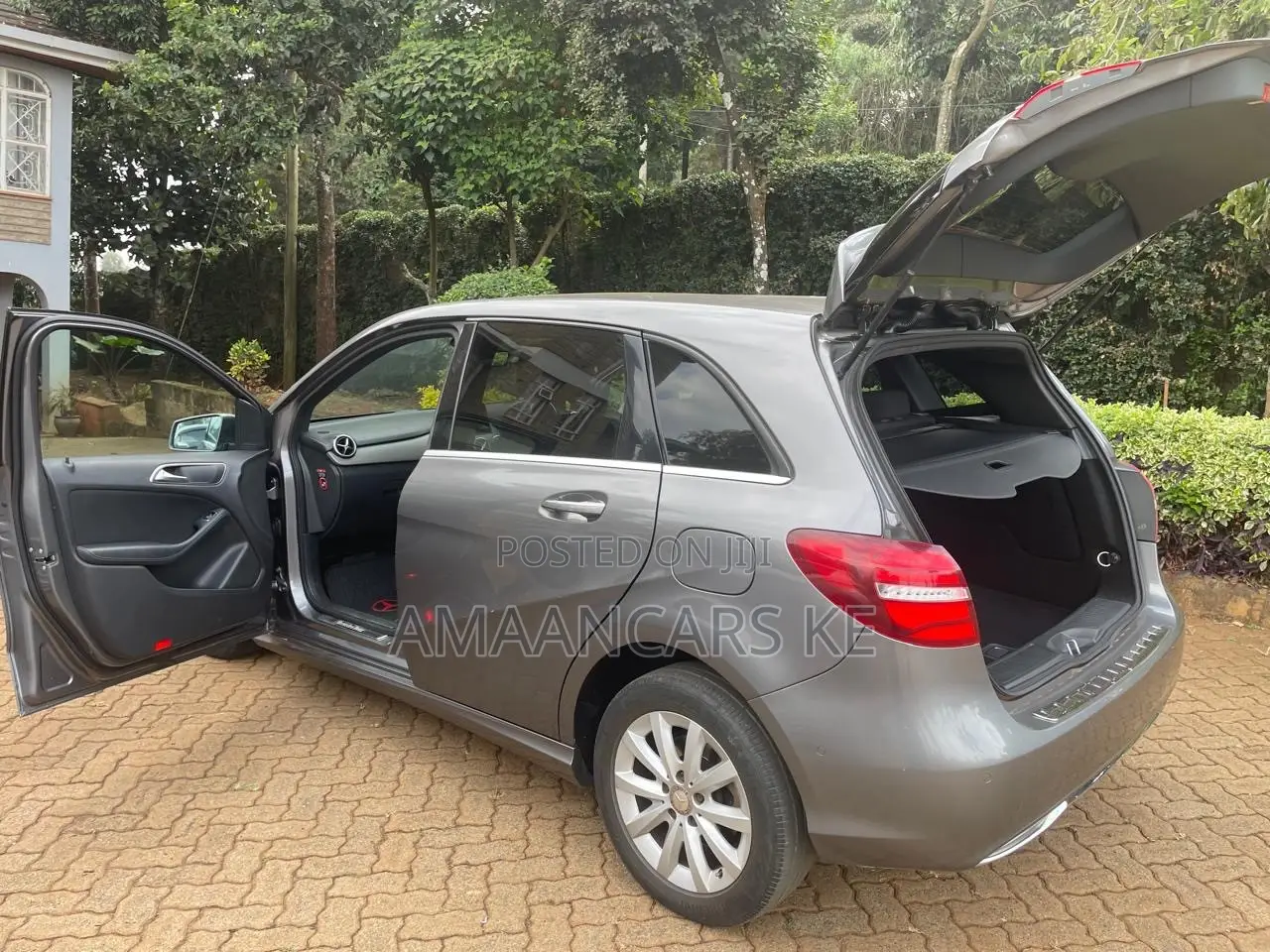 Mercedes-Benz B-Class 2017 Gray