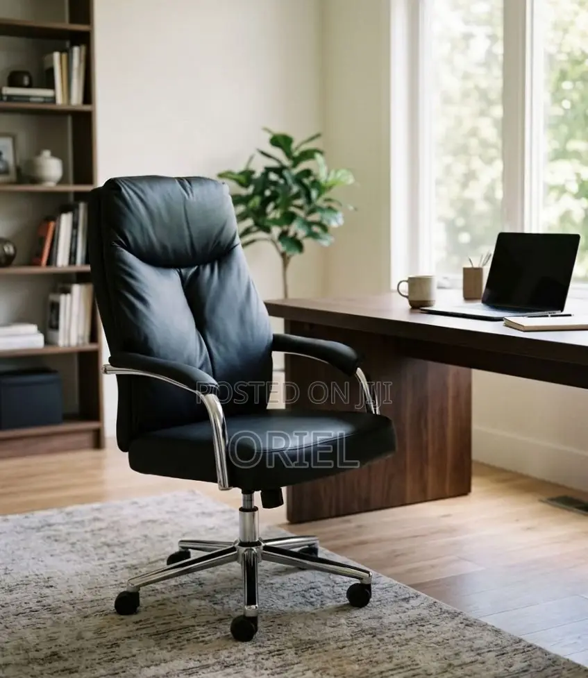 Office Chair : High Back Leather Seat