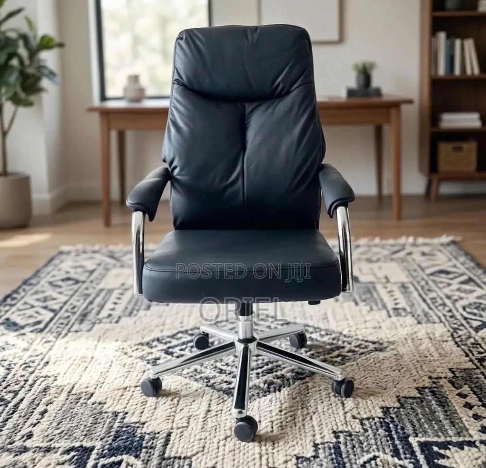 Office Chair : High Back Leather Seat