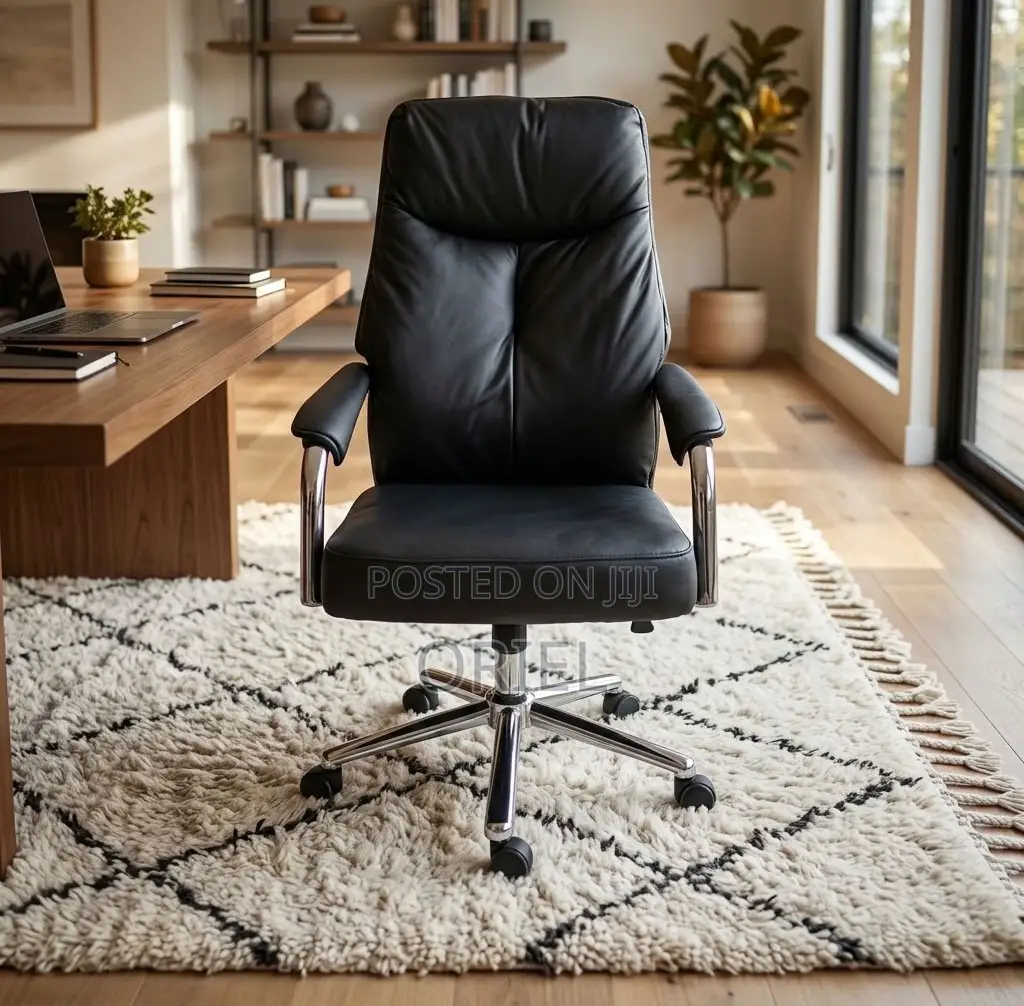 Office Chair : High Back Leather Seat