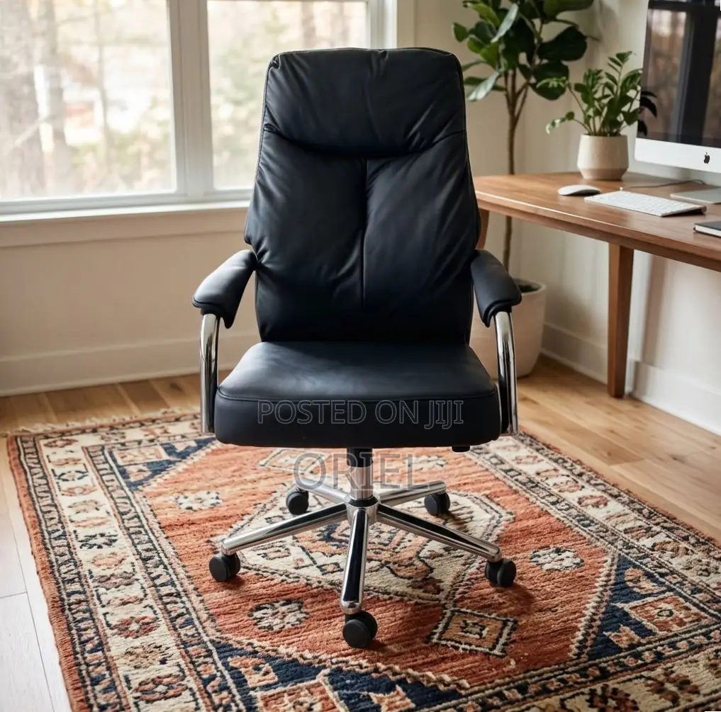 Office Chair : High Back Leather Seat