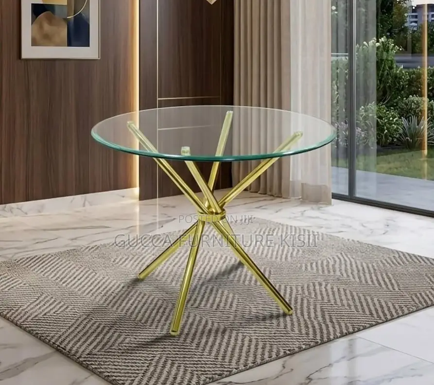 Modular Round Glass Dining Table.