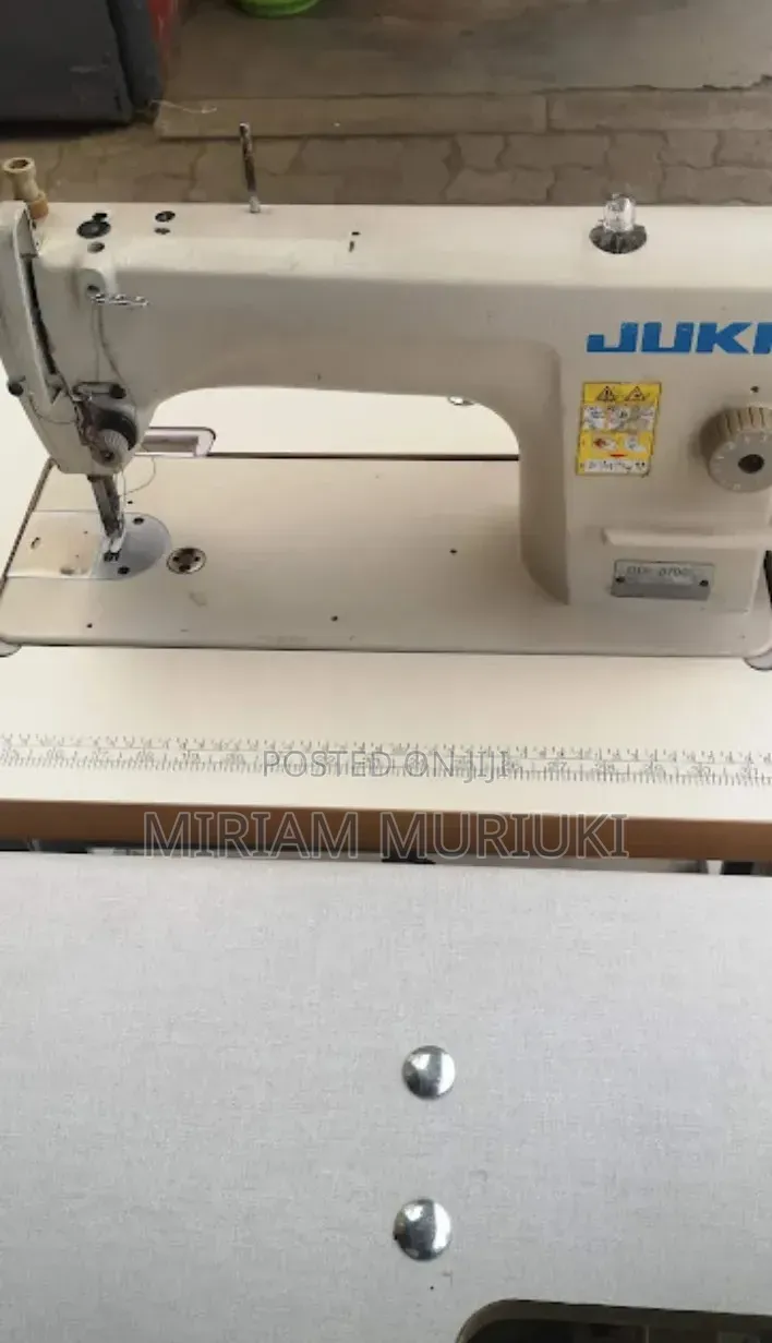 Juki Straight Sewing Machine Model DDL 8700