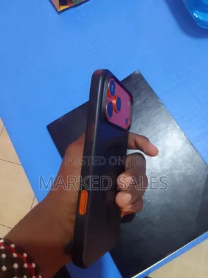 Apple iPhone 17e 256 GB Orange