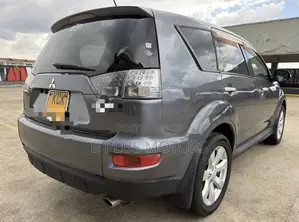 Mitsubishi Outlander 2010 Gray