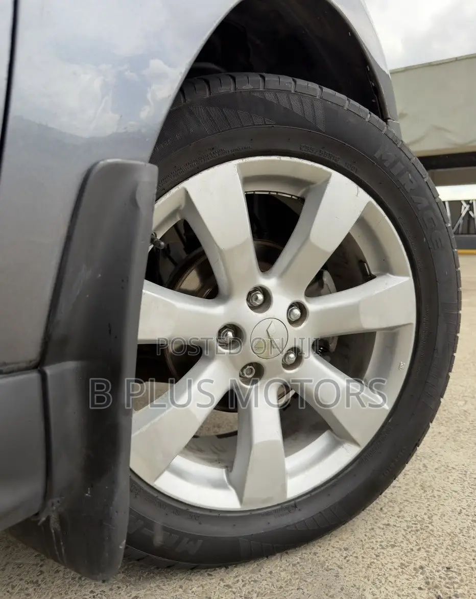 Mitsubishi Outlander 2010 Gray