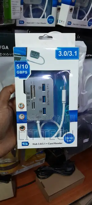 USB 3.0/3.1 HUB + High-Speed Multi-Slot Card Reader