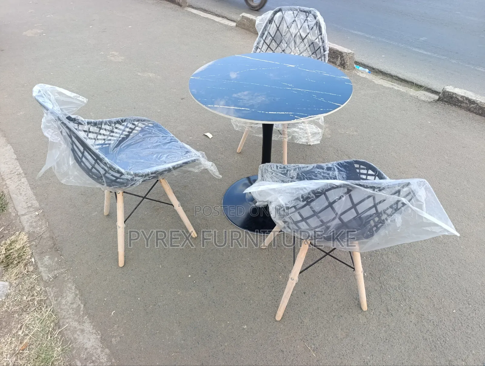3 Seater Dining Set