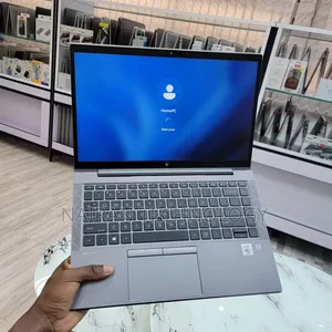 Laptop HP ZBook Firefly 14 G10 32GB Intel Core i7 SSD 512GB