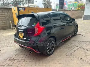 Nissan Note 2015 Black