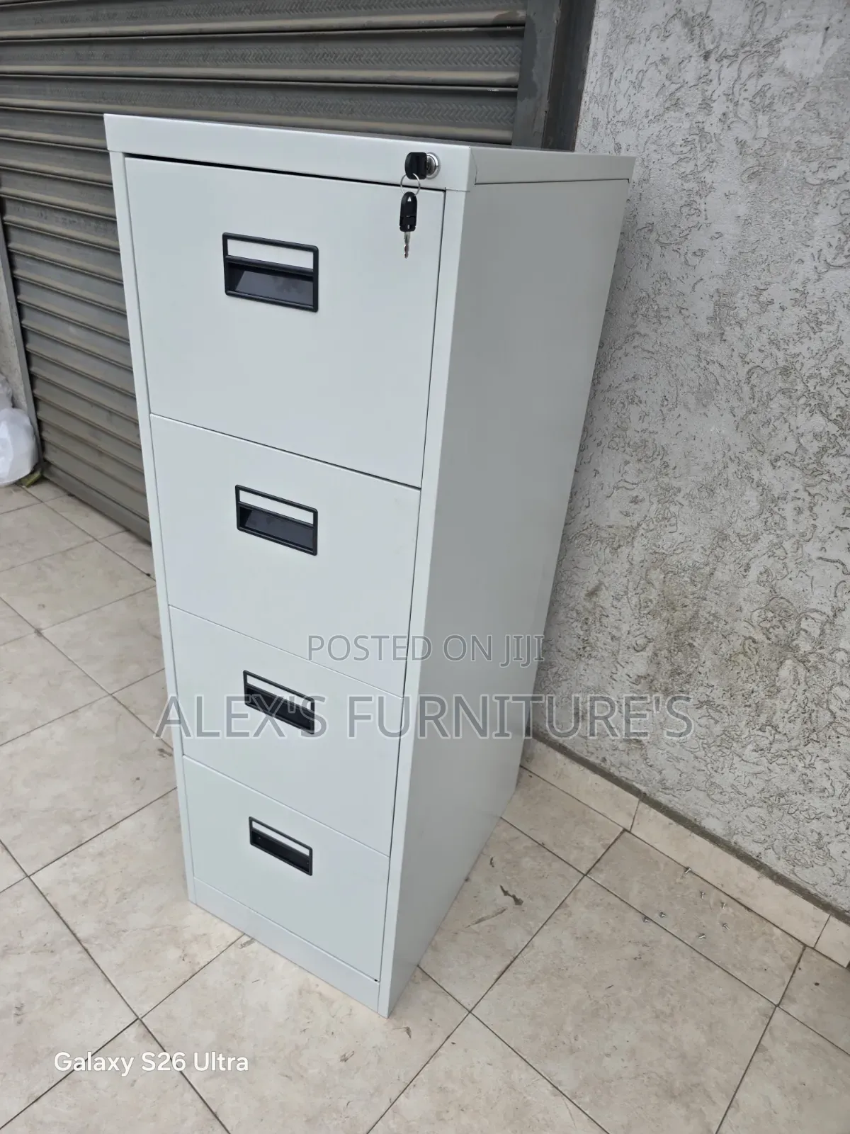 Four Drawers LOCABLE CABINET