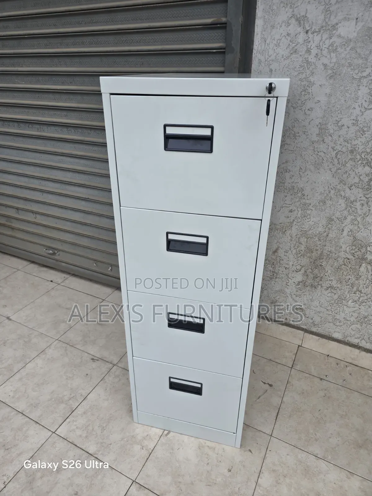 Four Drawers LOCABLE CABINET