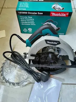 7 " Makita Corded Circular Saw/Makita Corded Circular Saw With Blade
