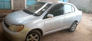 Toyota Platz 2005 Silver