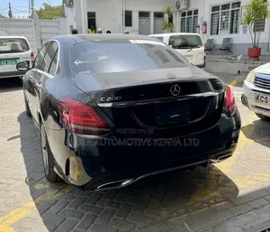 Mercedes-Benz C200 2020 Black