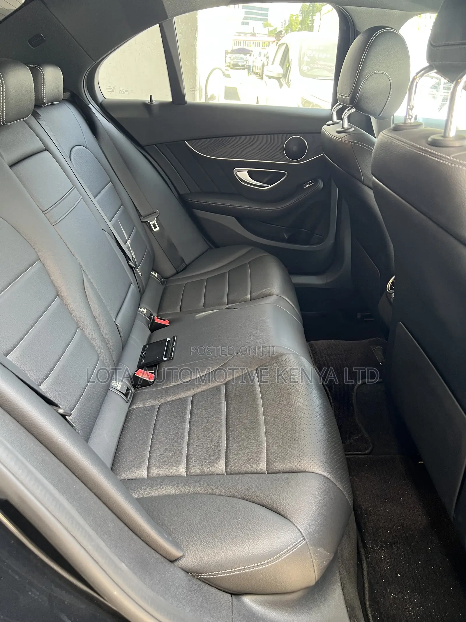 Mercedes-Benz C200 2020 Black