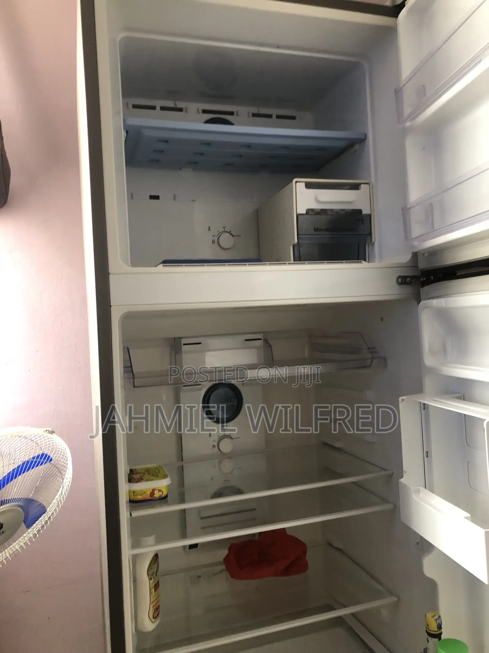 SAMSUNG Fridge 380 Litters on Sale