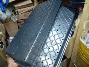 Open-Hole Plant Propagation Trays - With Holes
