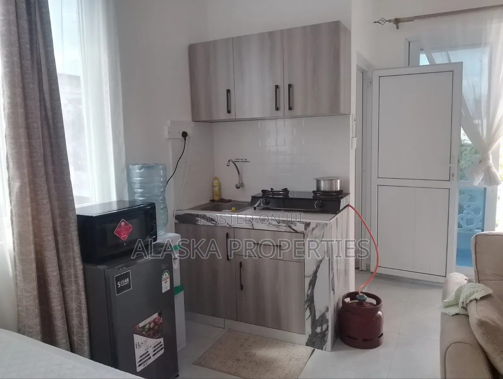 Studio Apartment to Let in Nyali Estate