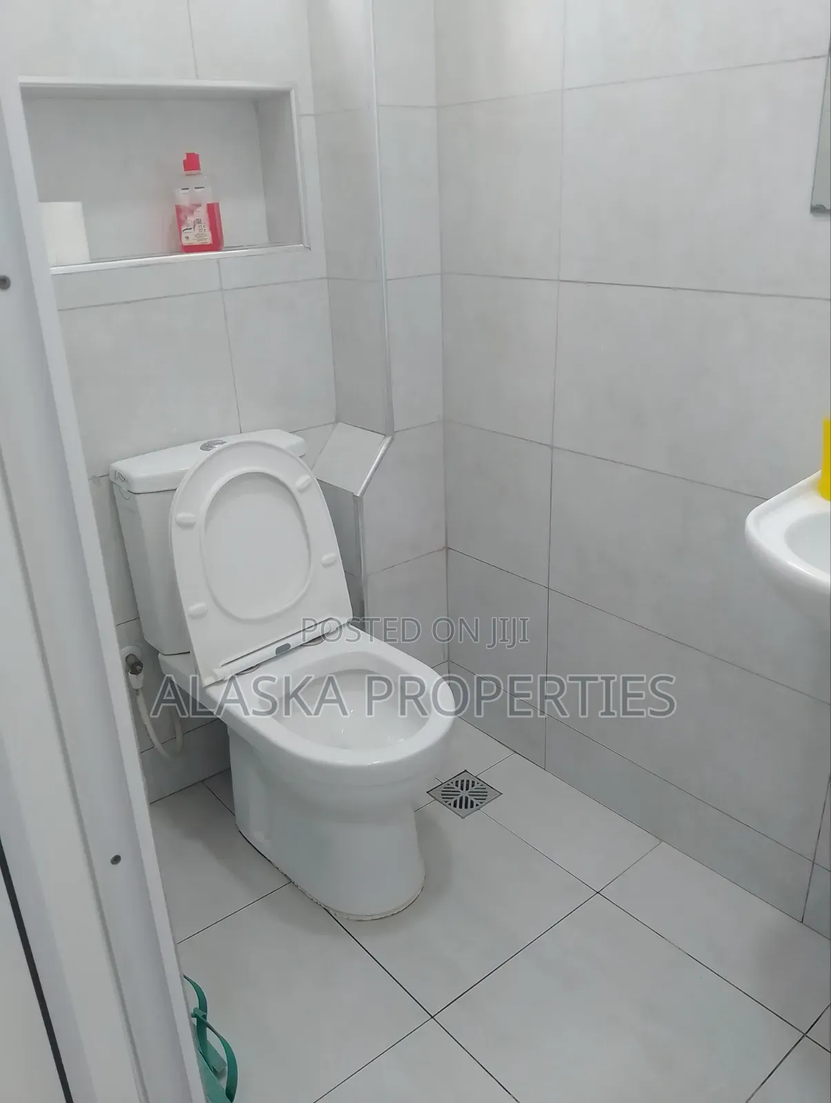 Studio Apartment to Let in Nyali Estate