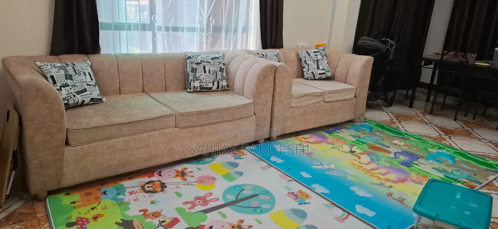 3+2 Seater Sofa in Extremely Nice Condition