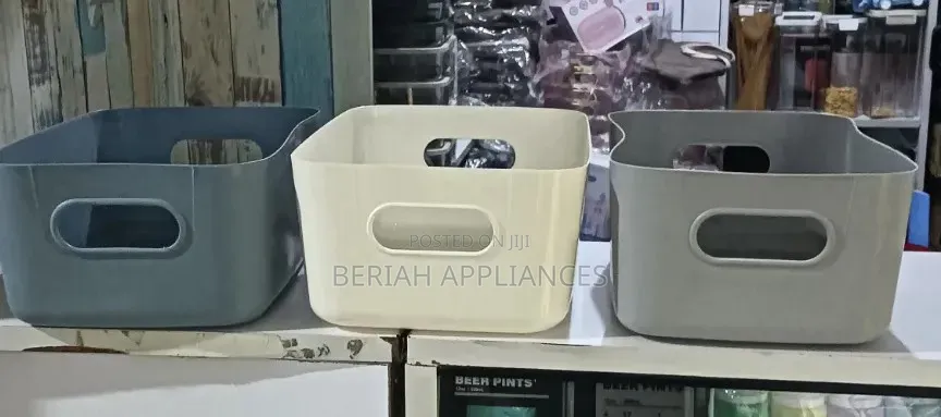 Plastic Storage Organizer Basket With Handles