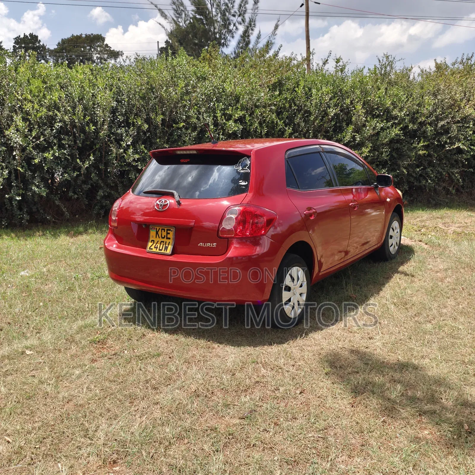 Toyota Auris 2008 Red