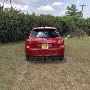 Toyota Auris 2008 Red