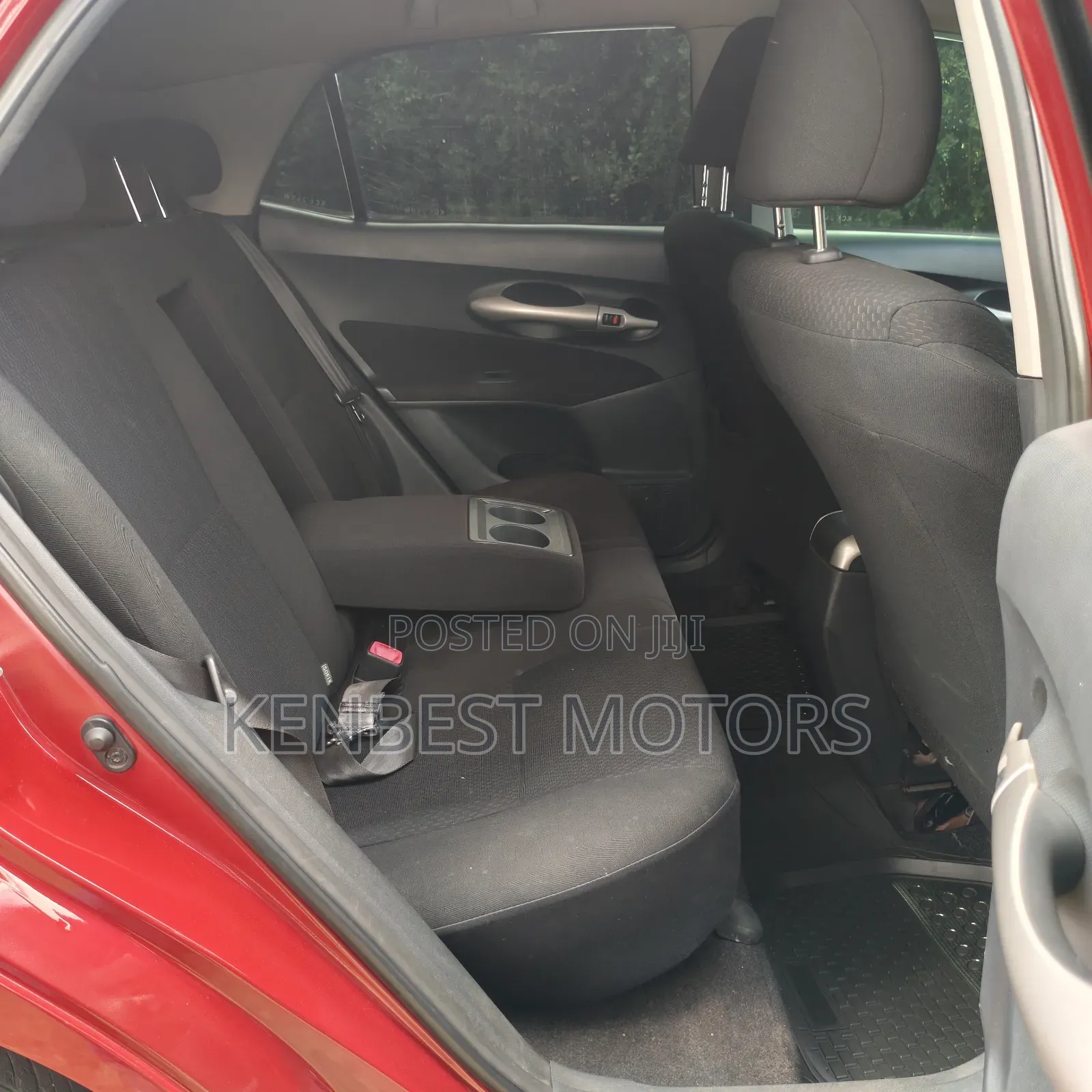 Toyota Auris 2008 Red