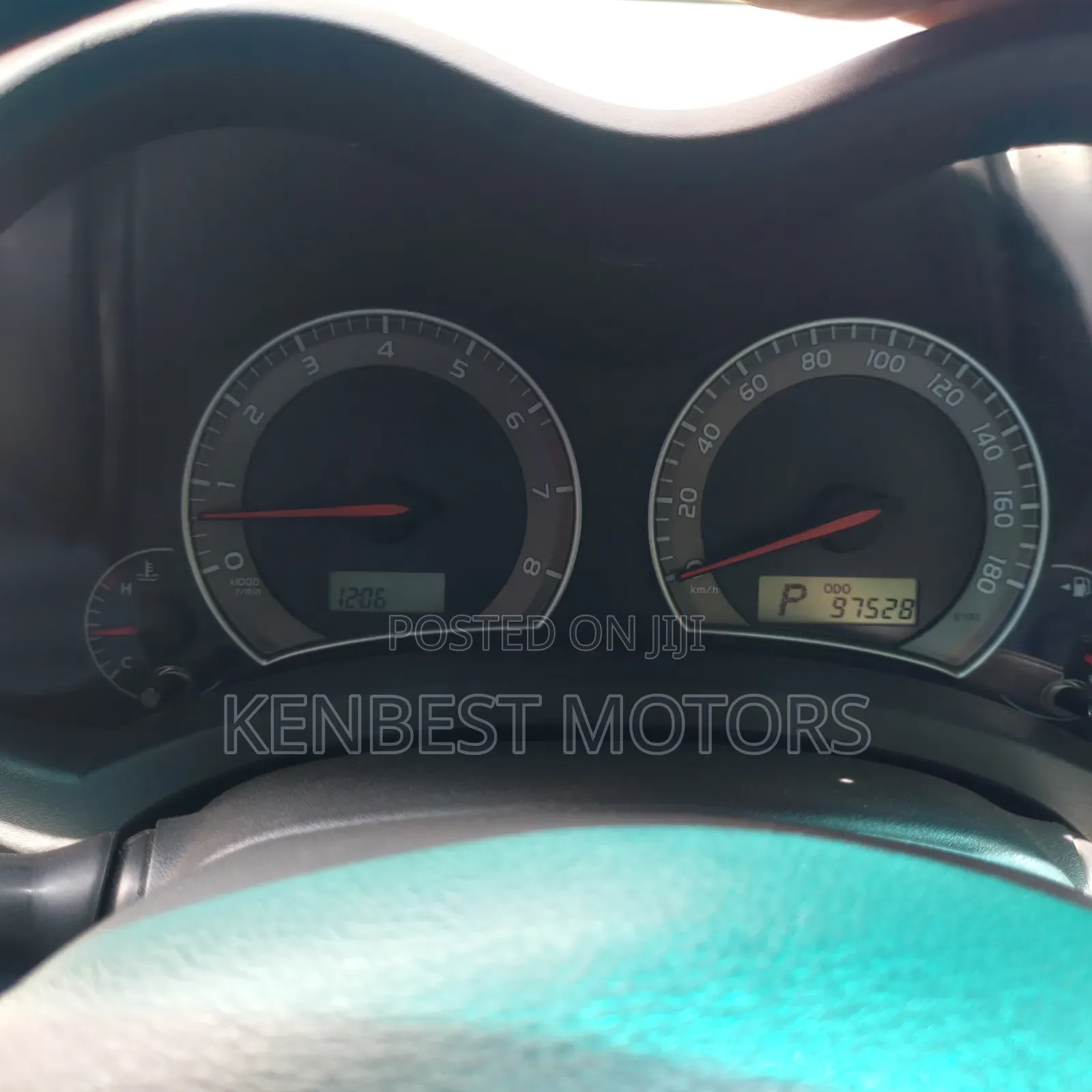 Toyota Auris 2008 Red