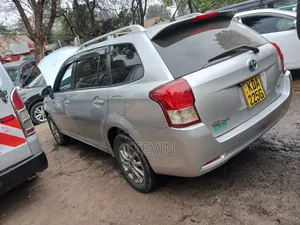 Toyota Corolla Fielder 2015 Silver
