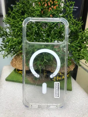 Clear, Transparent Smartphone Protective Case iPhone 17 Pro