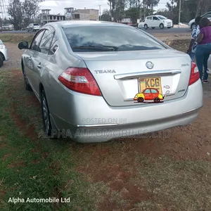 Nissan Teana 2010 Silver