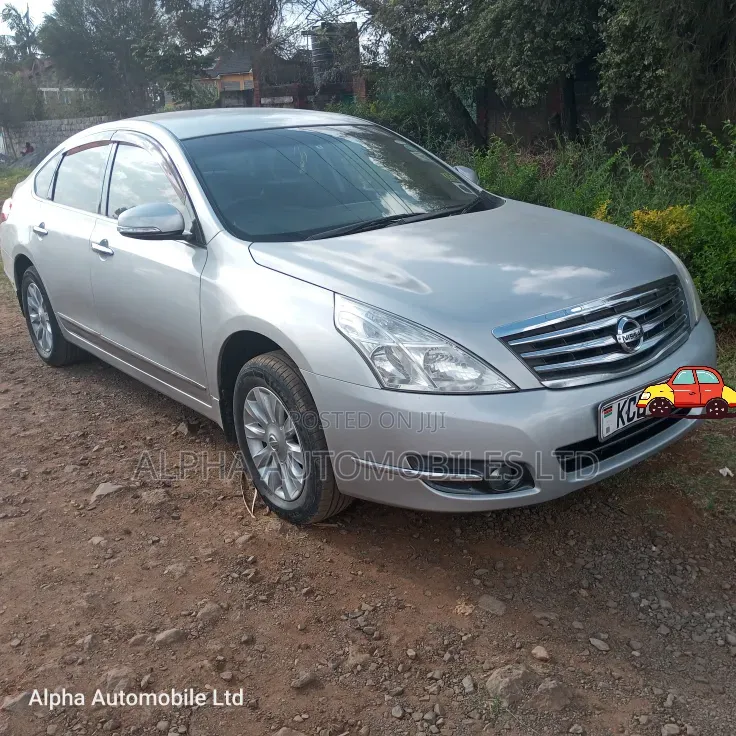 Nissan Teana 2010 Silver