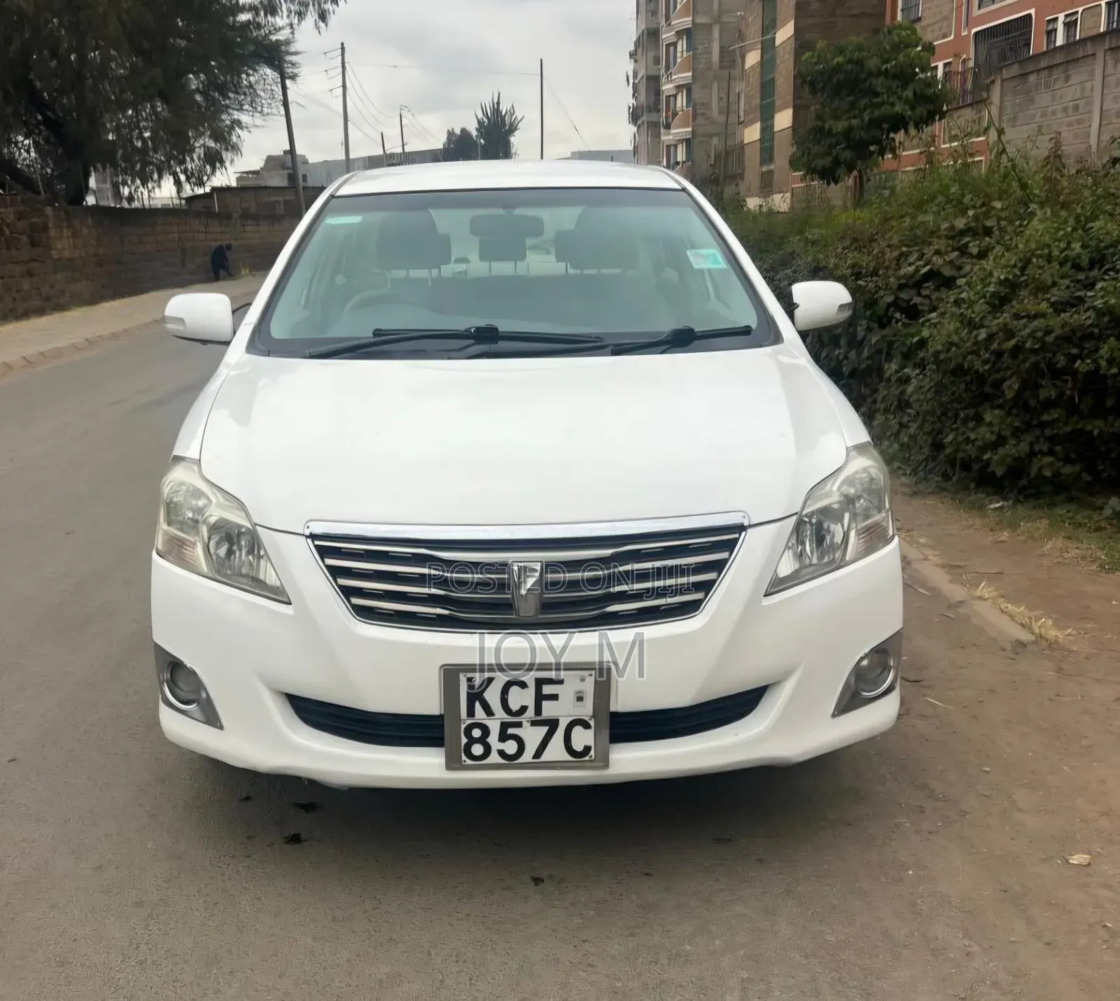 Toyota Premio 2012 White