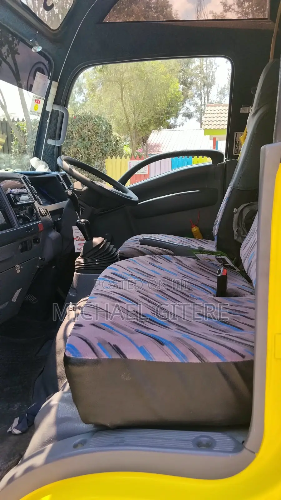 Isuzu NMR 2024 Yellow