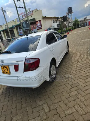 Toyota Premio 2010 White