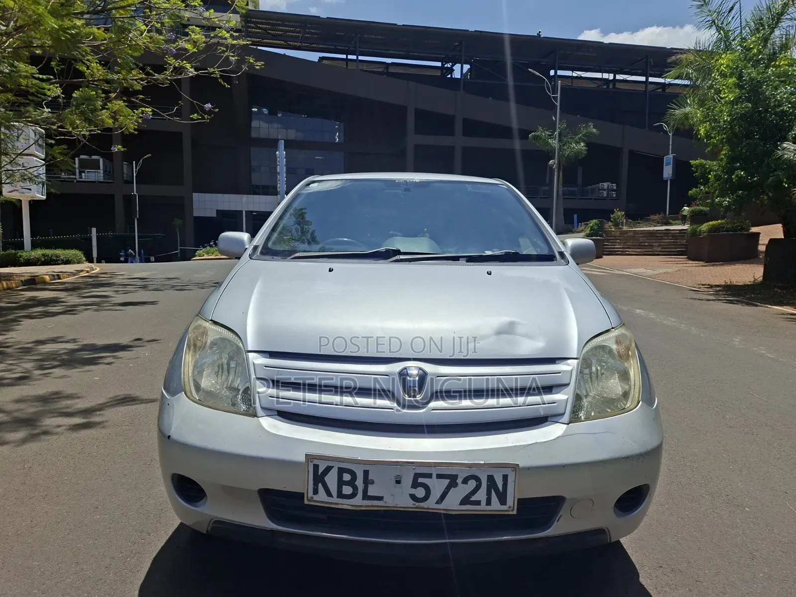Toyota IST 2004 Silver