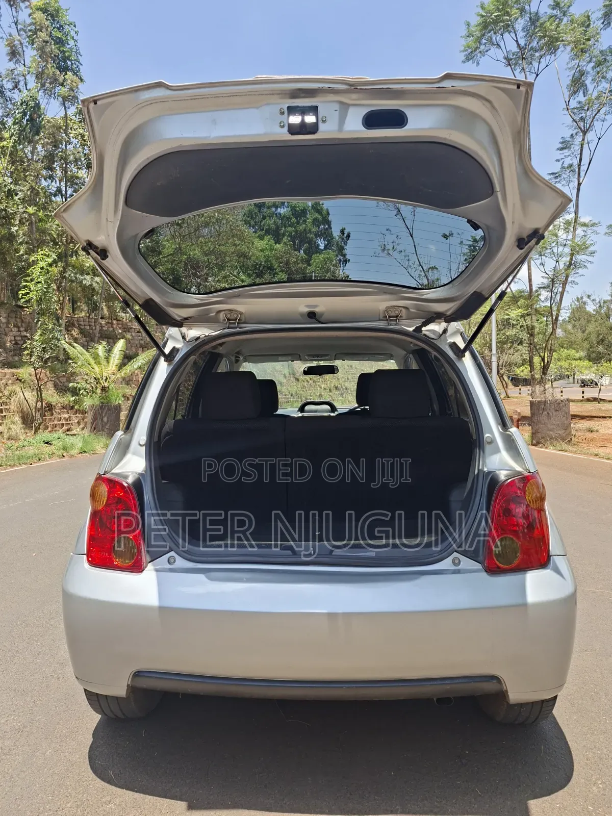 Toyota IST 2004 Silver