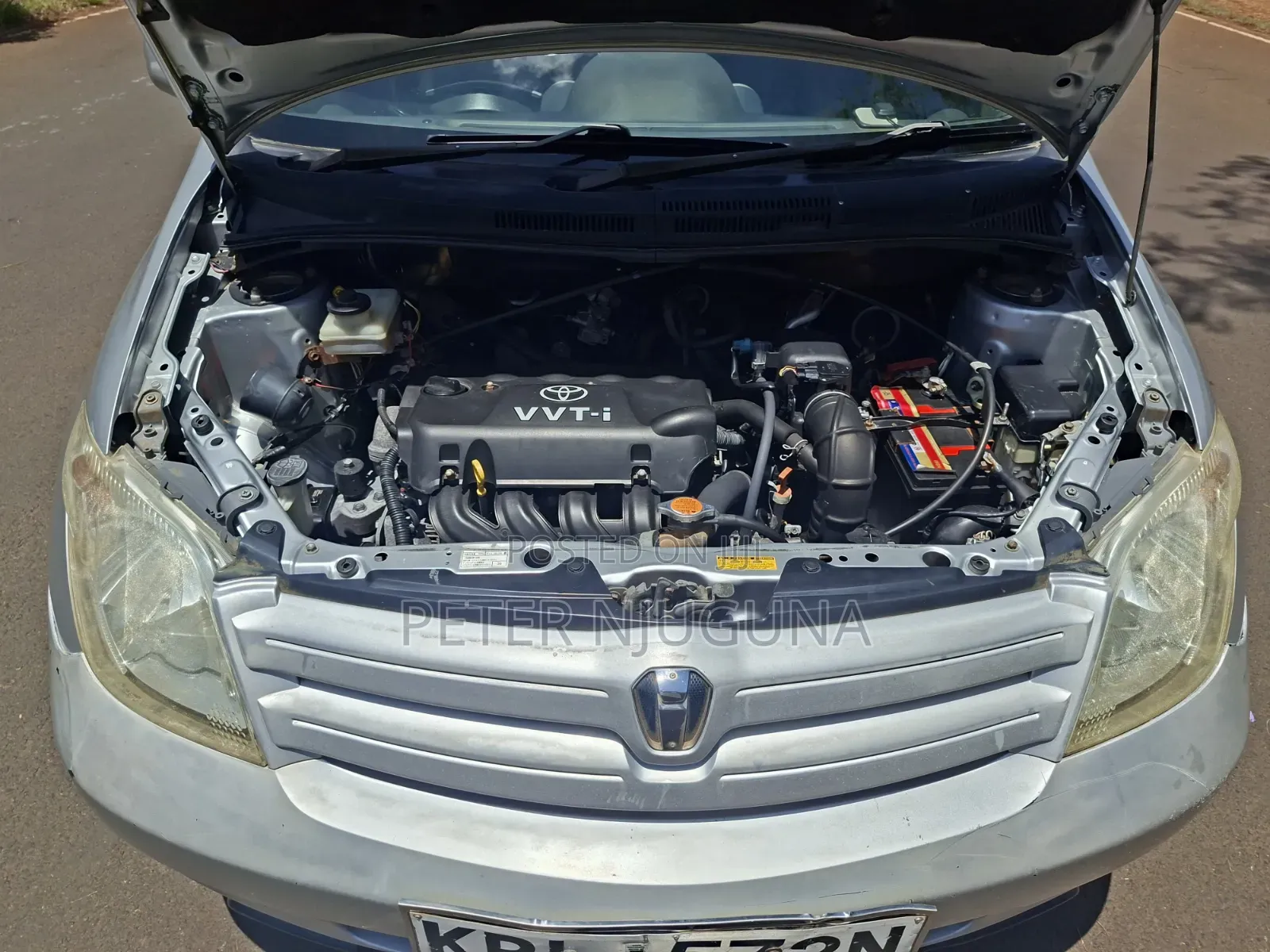 Toyota IST 2004 Silver