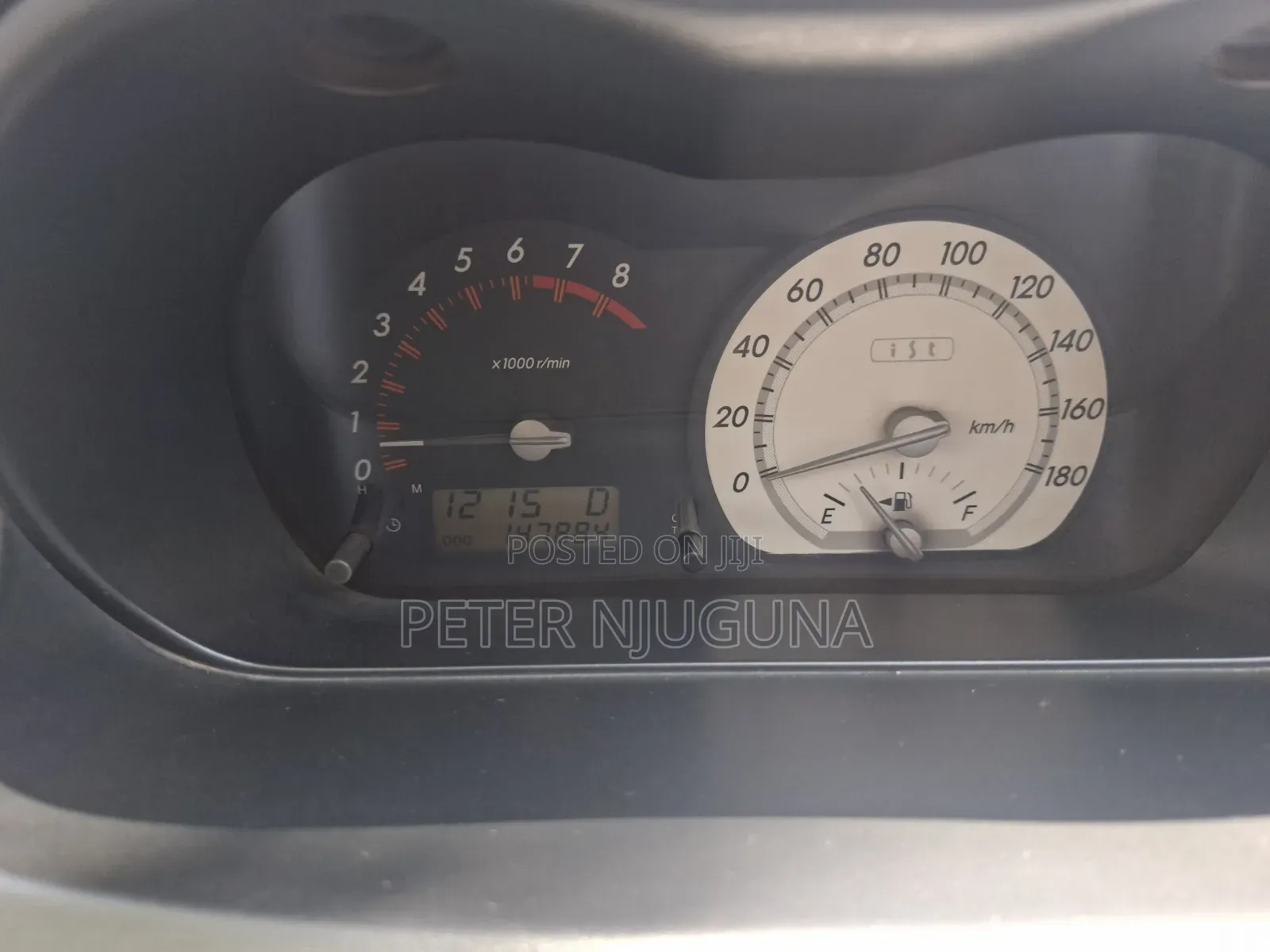 Toyota IST 2004 Silver