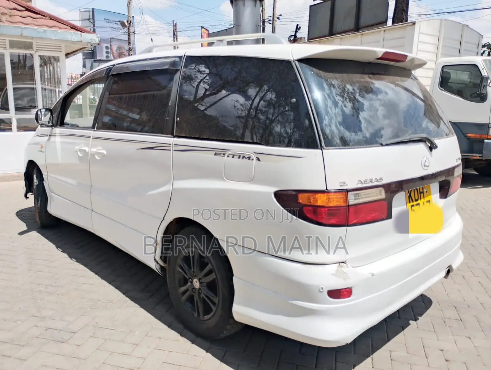 Toyota Estima 2012 White