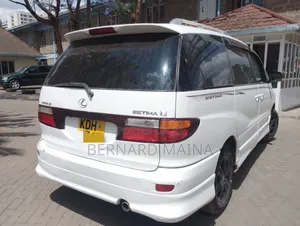 Toyota Estima 2012 White