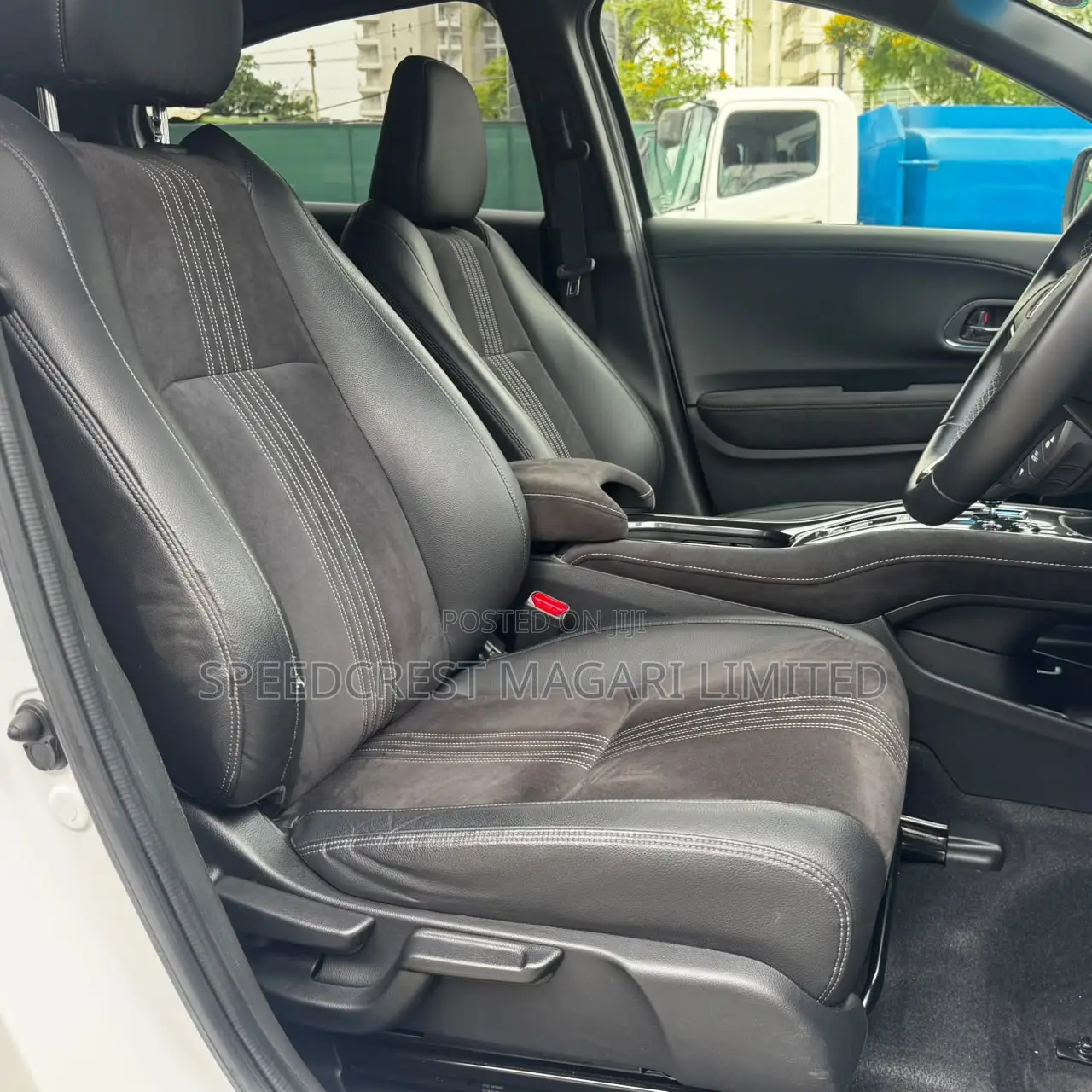 Honda Vezel 1.5 2WD 2020 White