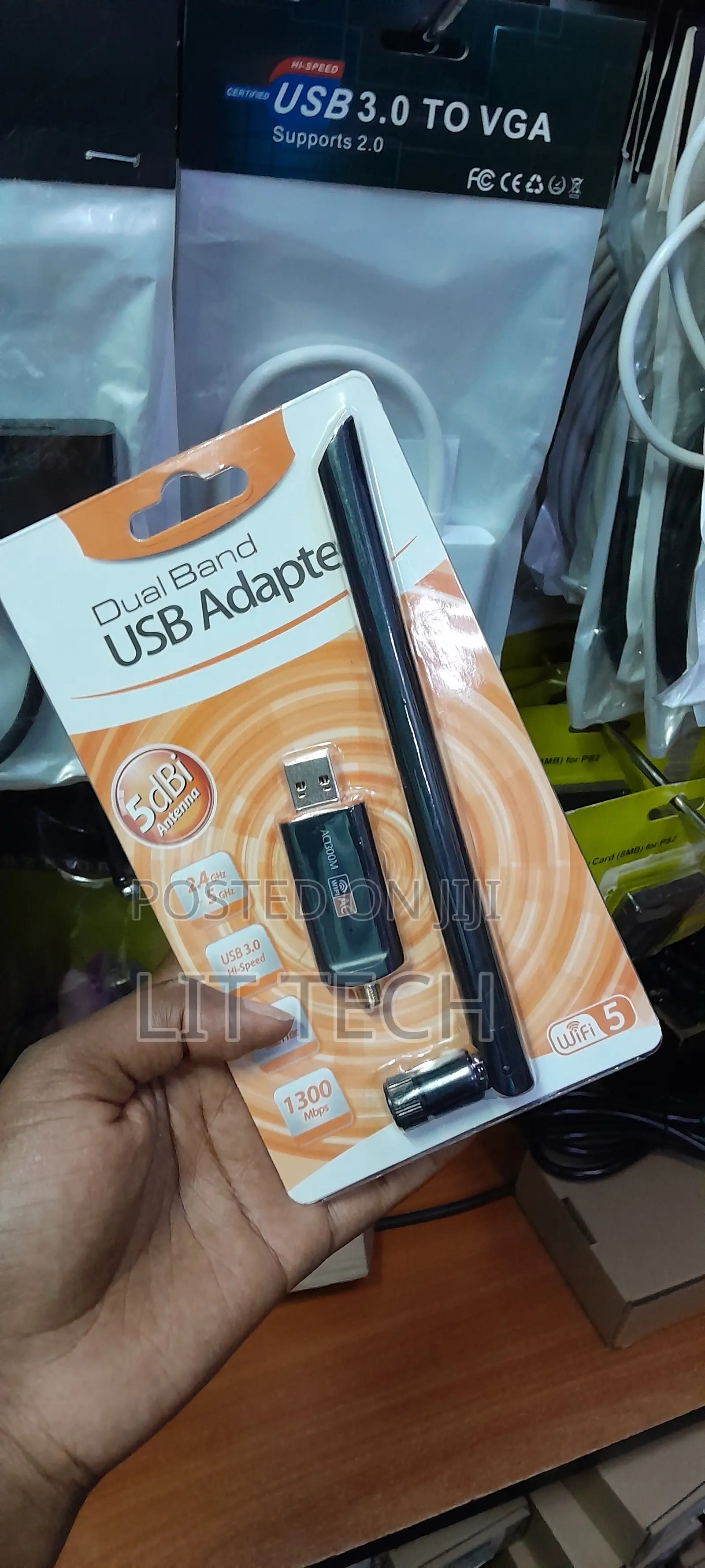 Fast 1300Mbps Dual Band USB Wi-Fi Adapter With 5dBi Antenna