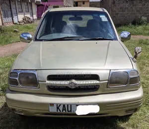 Suzuki Escudo 2005